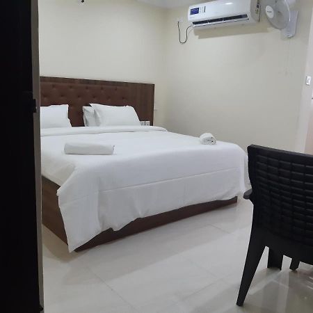 Cnr Residency Madanapalle Exterior foto