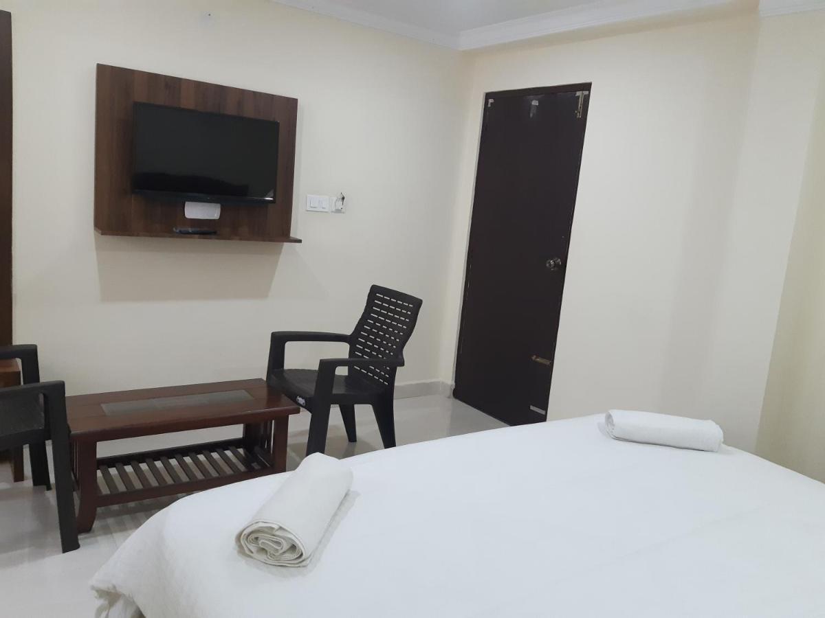 Cnr Residency Madanapalle Exterior foto