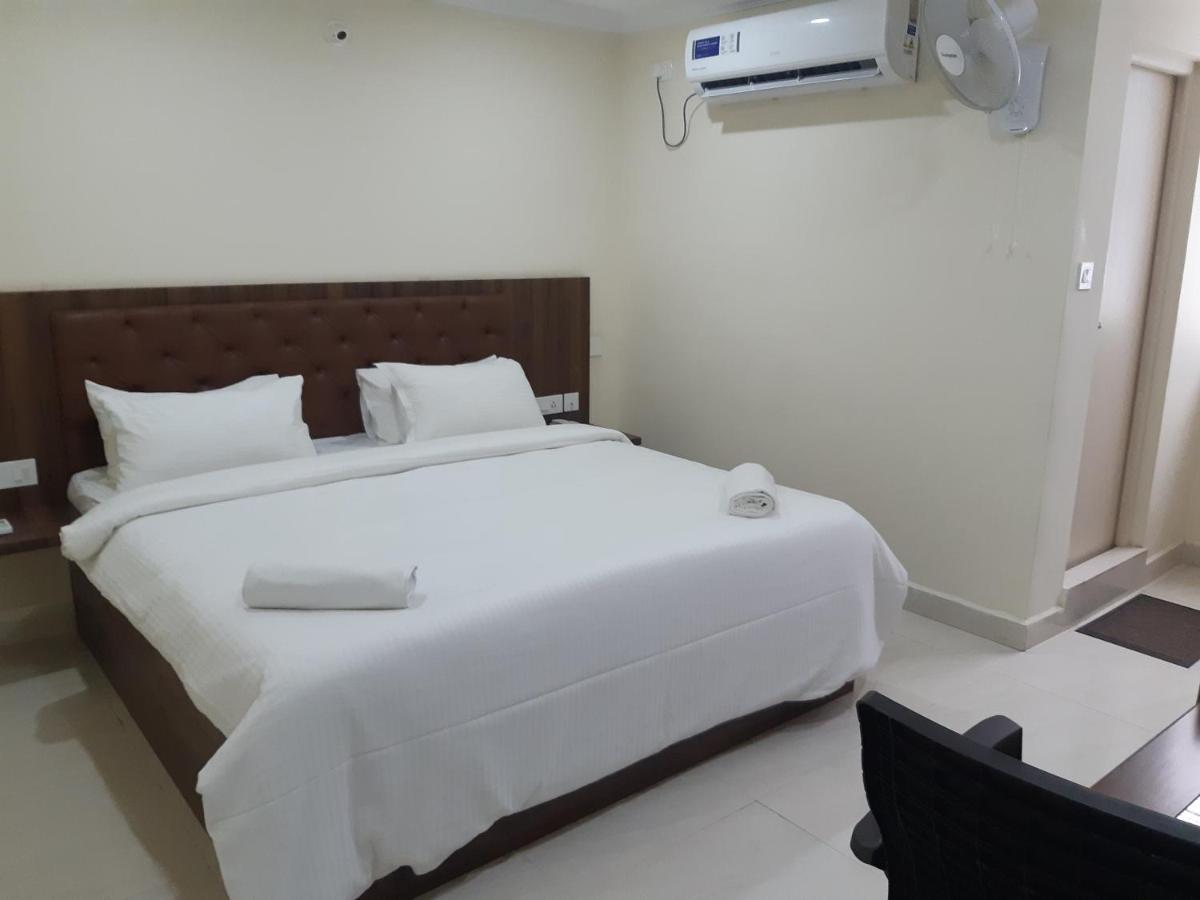 Cnr Residency Madanapalle Exterior foto