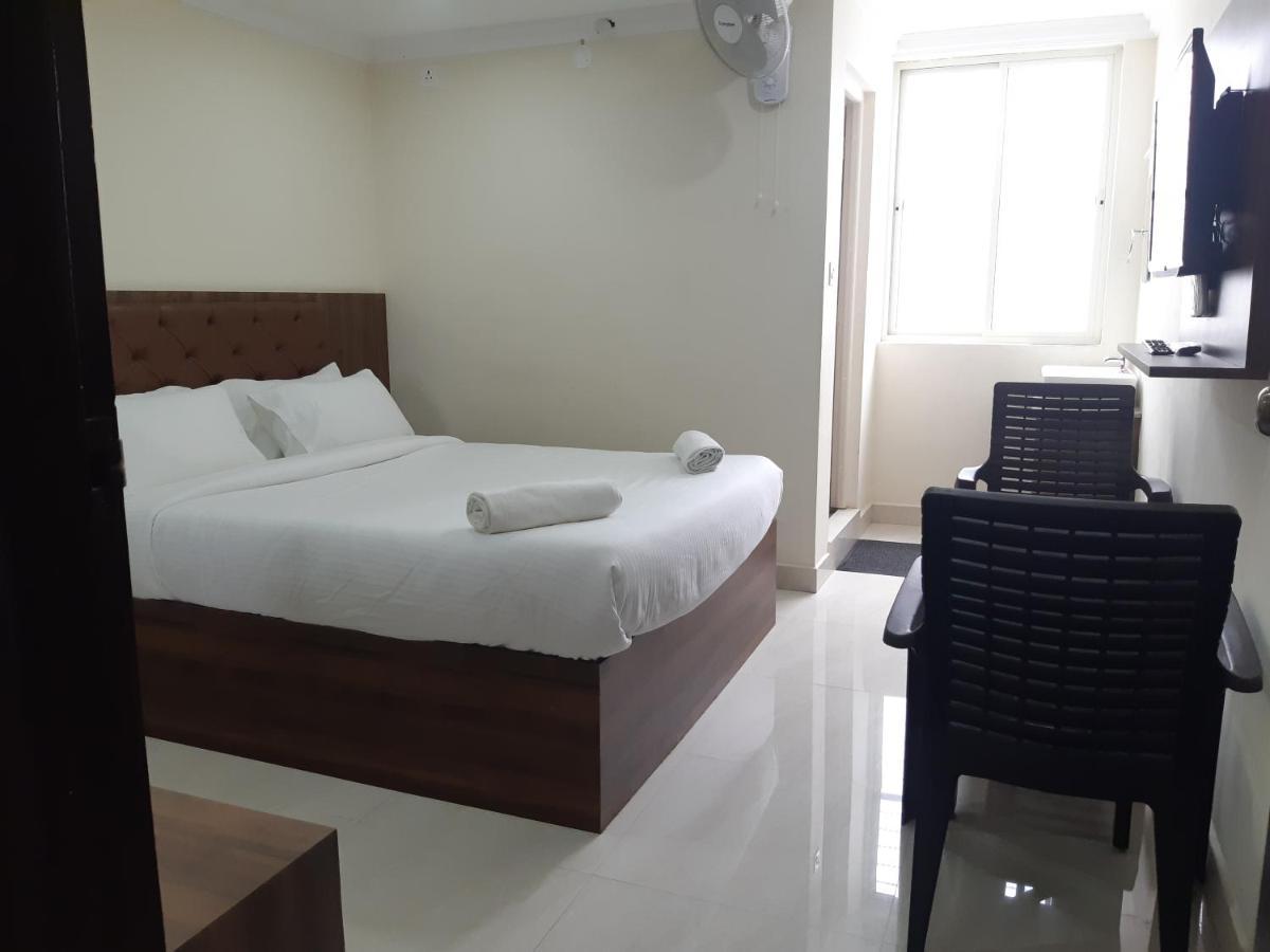 Cnr Residency Madanapalle Exterior foto