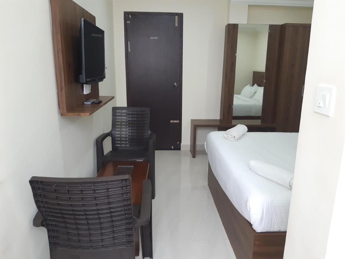 Cnr Residency Madanapalle Exterior foto