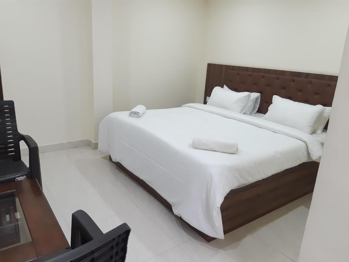 Cnr Residency Madanapalle Exterior foto