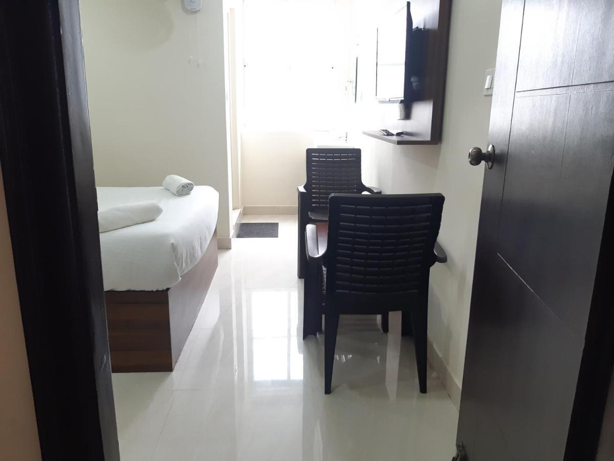 Cnr Residency Madanapalle Exterior foto